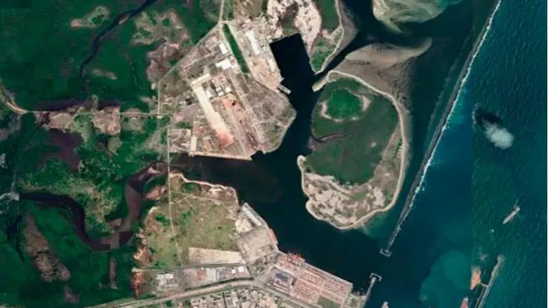 Vista aérea da área portuária em Ipojuca/PE